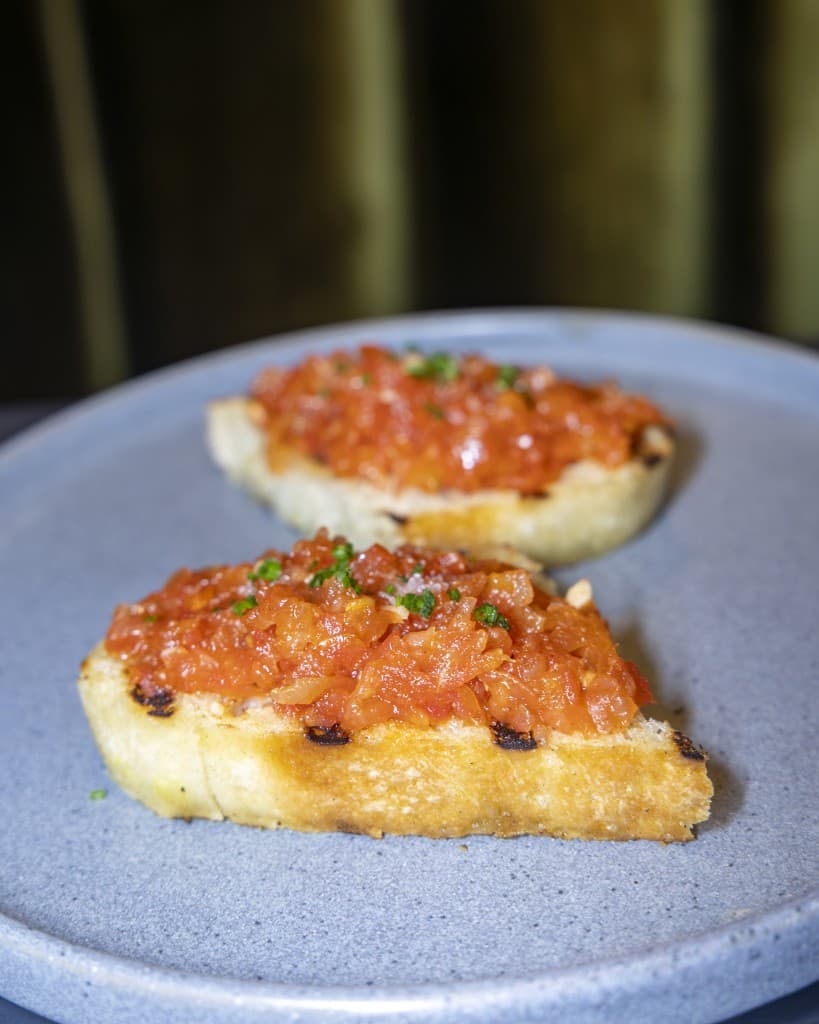 PAN CON TOMATE