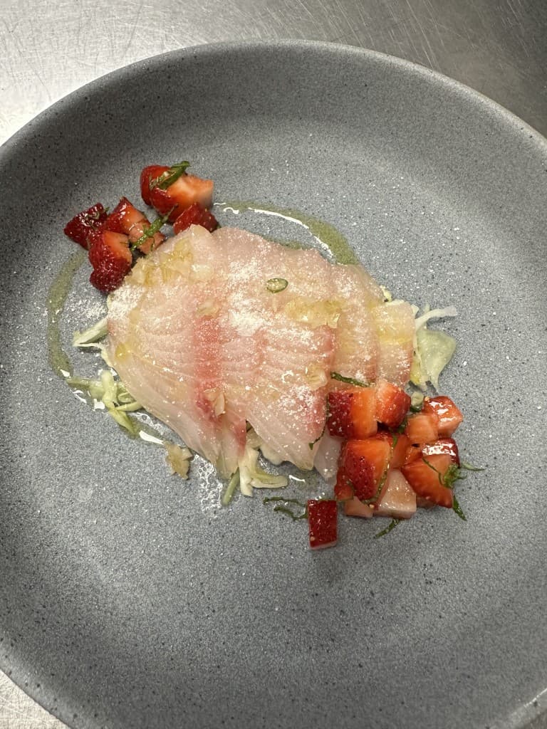 YELLOWTAIL SASHIMI
